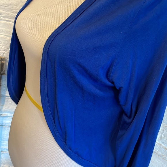 Sweater - Picture 4 of 4